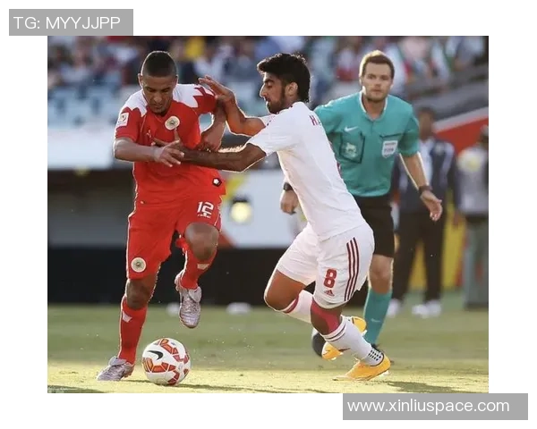 上海足球队在挑战赛中的团队协作表现分析与点评