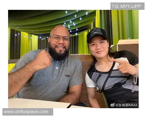 上千万足球明星的梦想与奋斗：从草根到巅峰的传奇之路