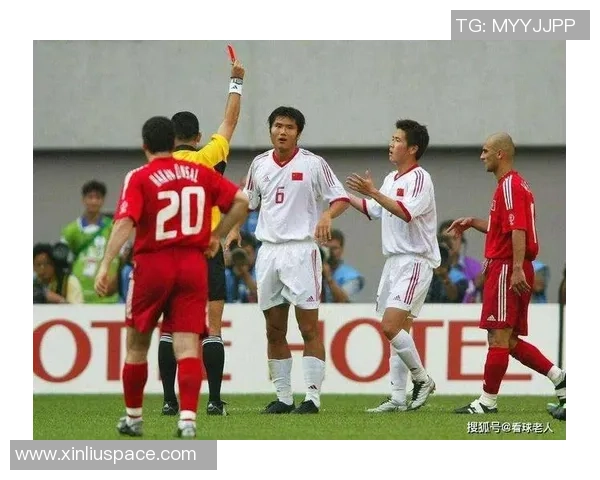 赛后复盘深圳足球队与重庆足球队速度对抗的精彩瞬间与战术分析 赛后复盘深圳足球队与重庆足球队速度对抗的精彩瞬间与战术分析