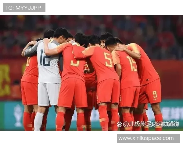 足球明星之间的深厚情谊与友谊赛场外的温暖瞬间 足球明星之间的深厚情谊与友谊赛场外的温暖瞬间