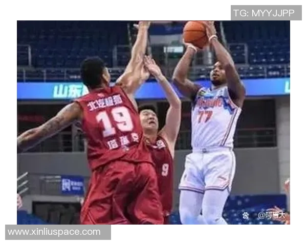 重庆篮球队以64分领跑大满贯积分榜展现强大实力与竞争力